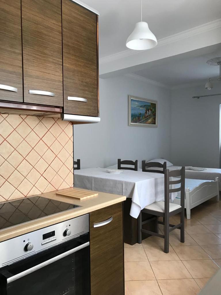 Alfa Apartaments Саранде Екстериор снимка